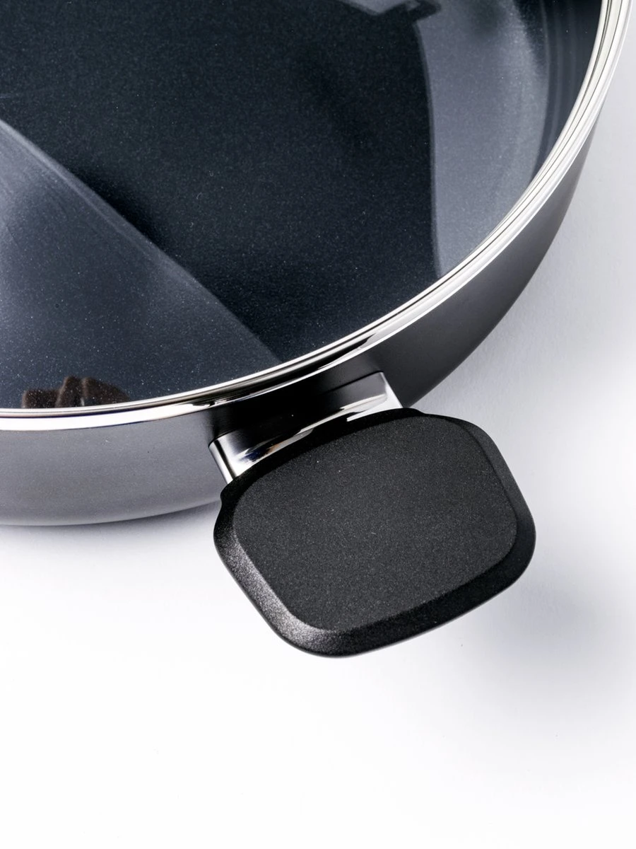 GreenPan Memphis hapjespan 28cm - zwart - inductie - PFAS-vrij GreenPan Memphis Hapjespan 28cm - Zwart - Inductie - PFAS-vrij -Le Creuset Winkel 900x1200 17